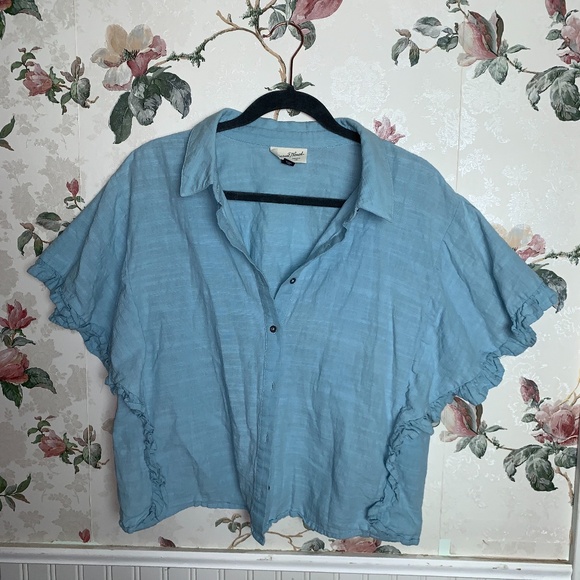 Universal Thread | Ruffle Sleeve Button-Down XL - Picture 9 of 10